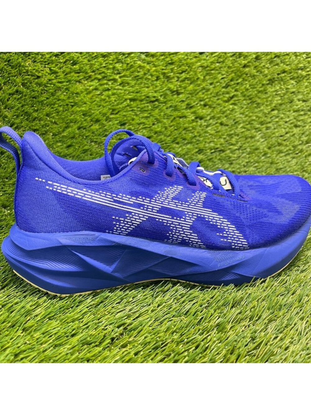 Asics Novablast 5 Womens Size 8.5 Blue White Athletic Running Shoes Sneakers